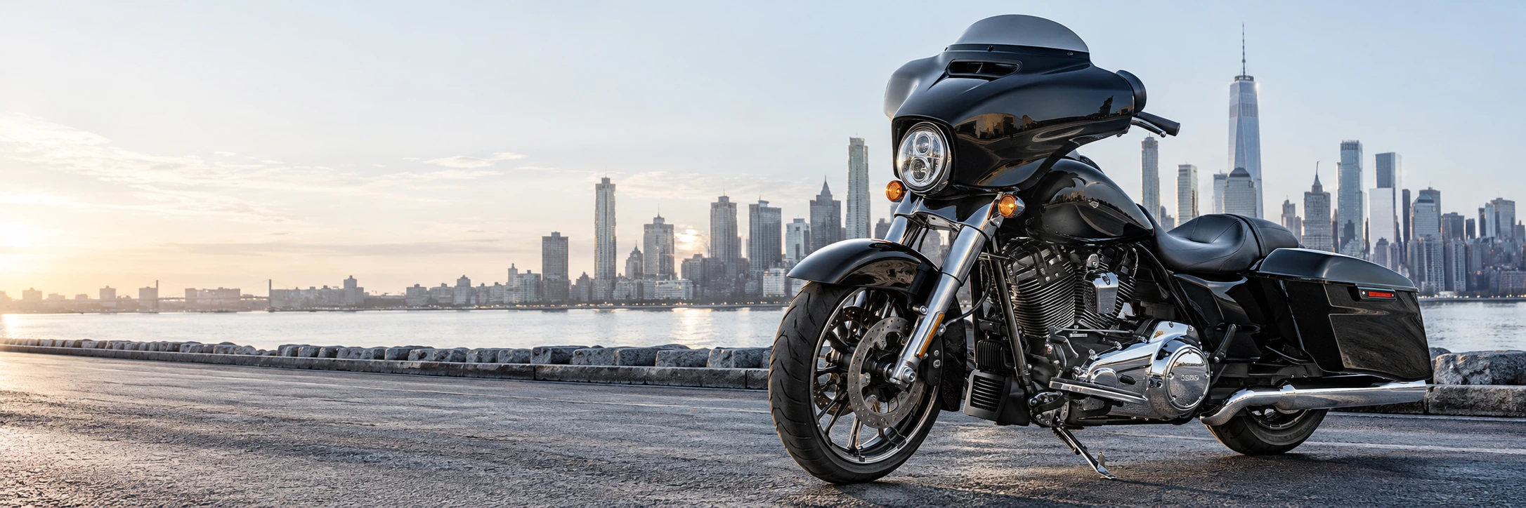 Harley-Davidson na tle Nowego Jorku — ilustracja importu motocykli z USA